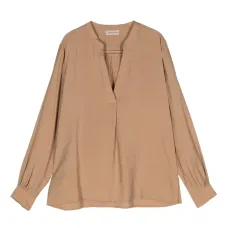 Блузка с воротником-стойкой и длинными рукавами