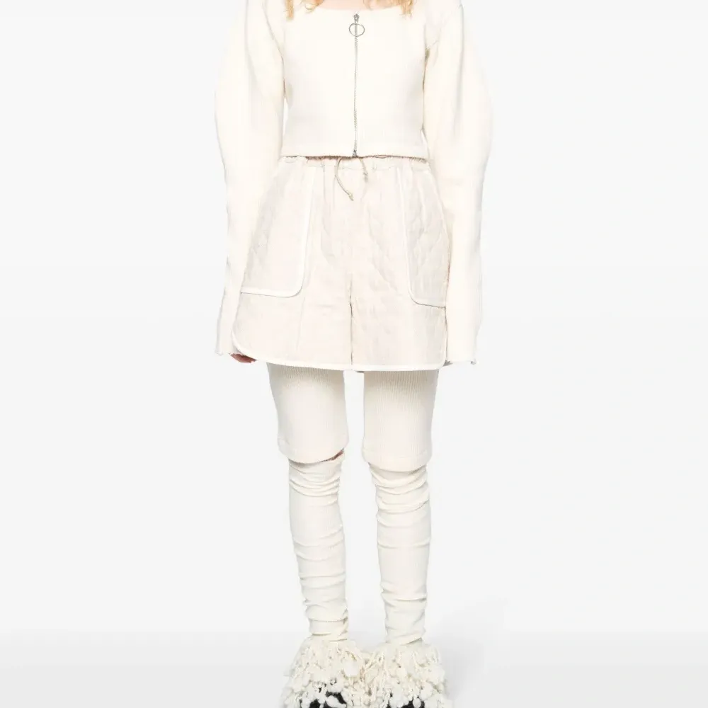 Укороченный топ