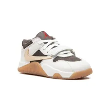 Кроссовки Jumpman Jack Sail из коллаборации с Travis Scott Кроссовки Jumpman Jack Sail из коллаборации с Travis Scott