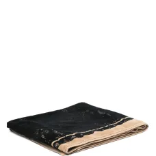 Пляжное полотенце с жаккардовым логотипом Пляжное полотенце с жаккардовым логотипом