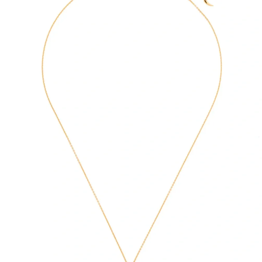 Колье с миниатюрным подвесом-квадратом с гравировкой Колье с миниатюрным подвесом-квадратом с гравировкой