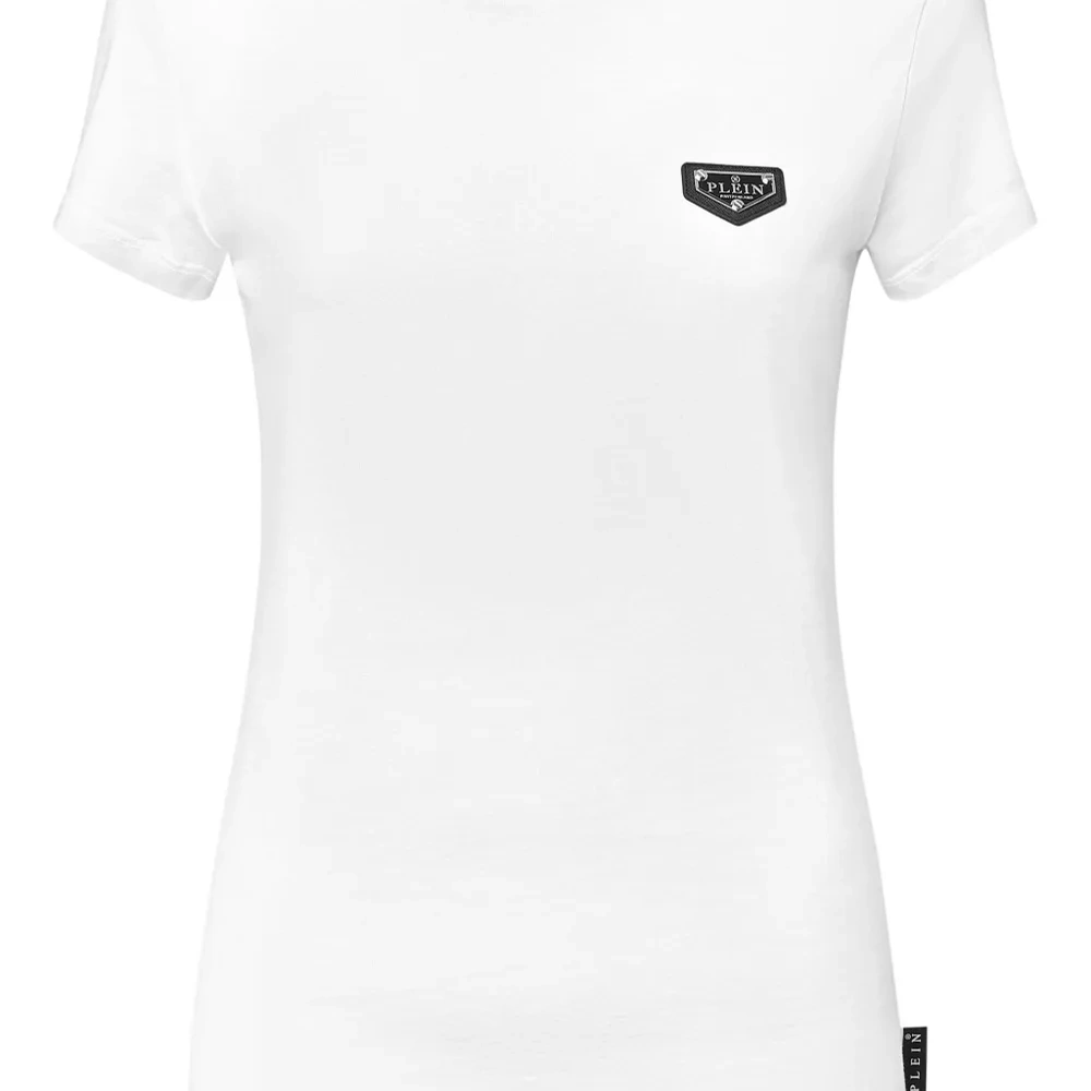 Футболка с круглым вырезом