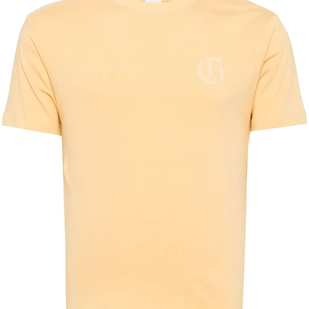 Футболка с логотипом