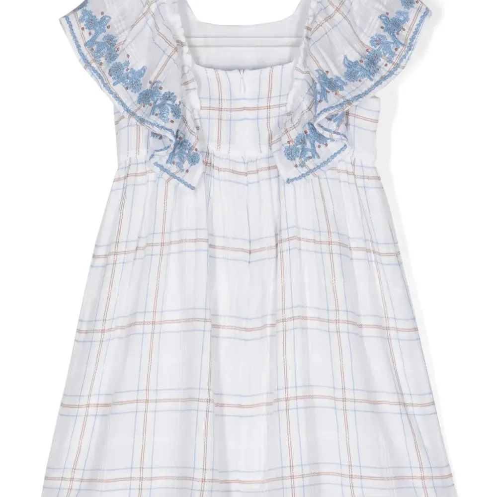 Клетчатое платье с цветочной вышивкой Клетчатое платье с цветочной вышивкой