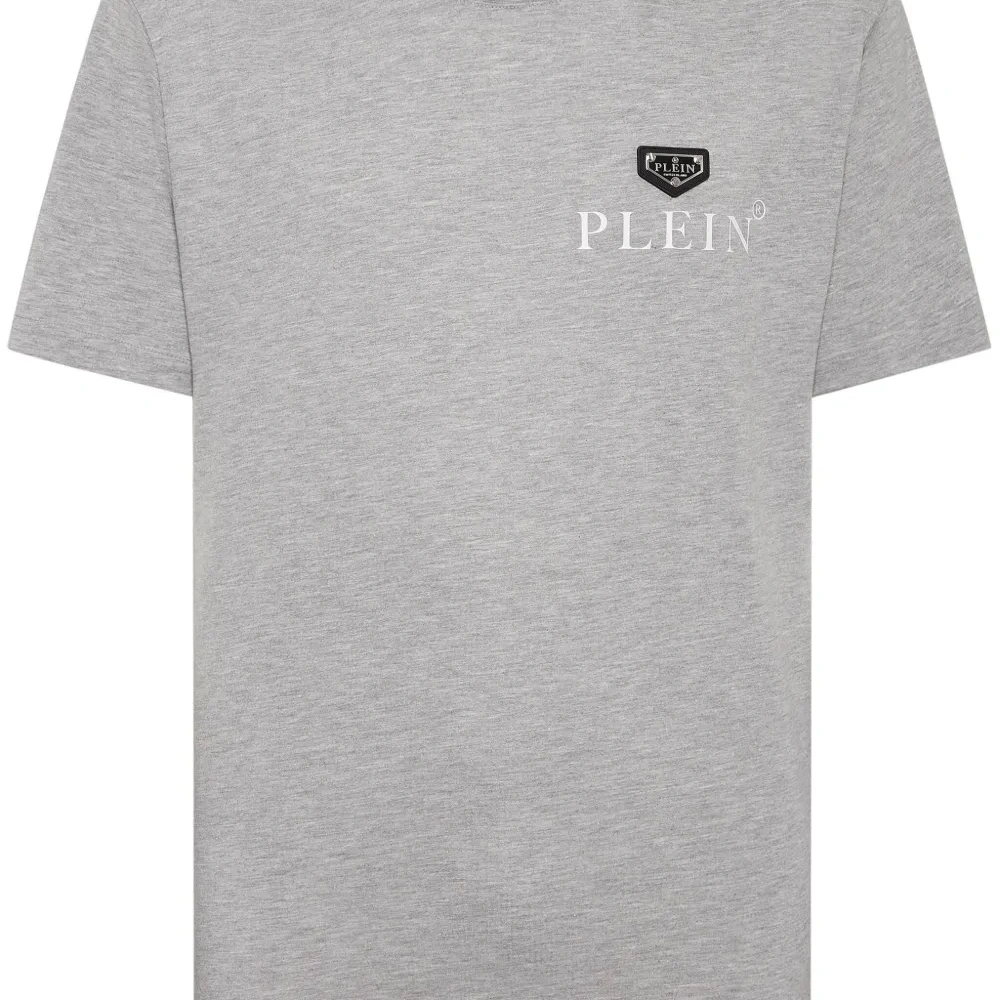 Футболка с логотипом