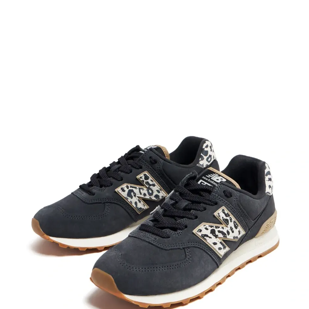 Кроссовки 574 на шнуровке