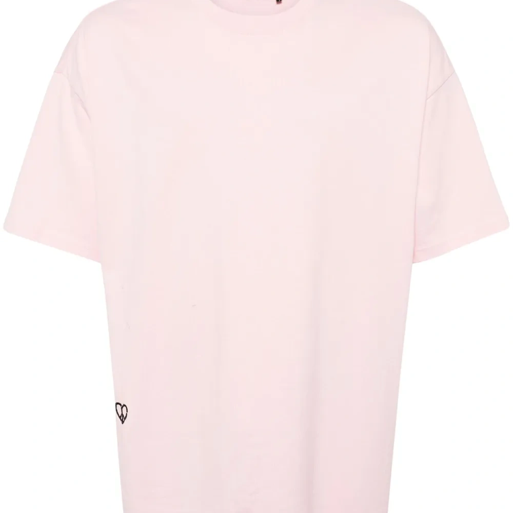 Футболка с нашивкой