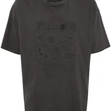 Футболка с вышивкой