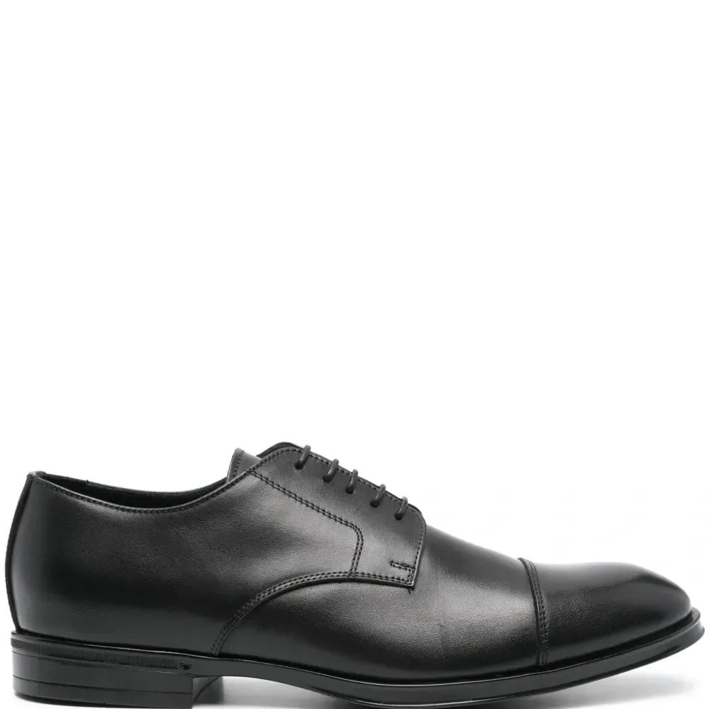 Дерби на шнуровке