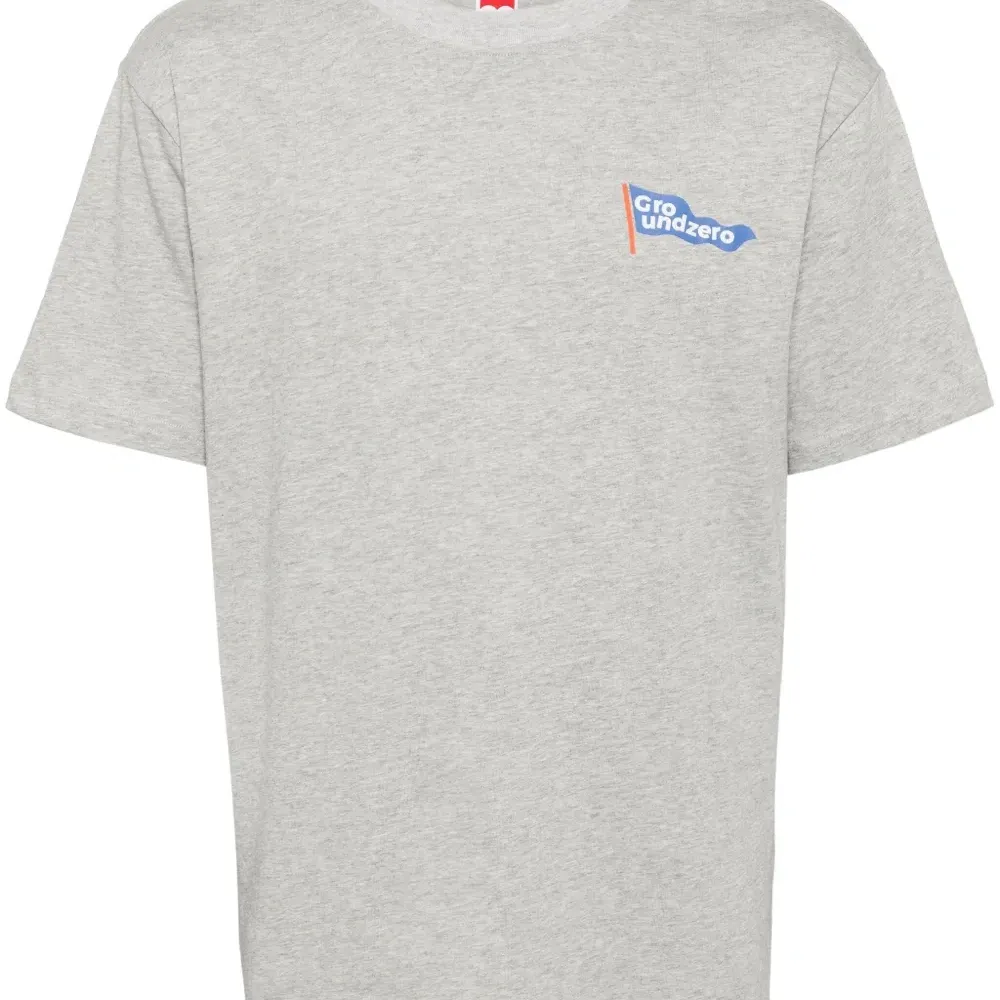 Футболка с логотипом