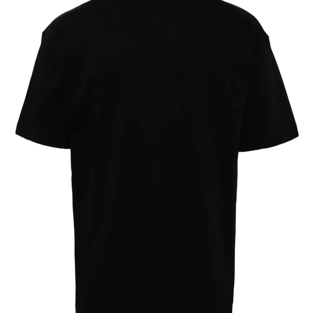 Футболка с логотипом