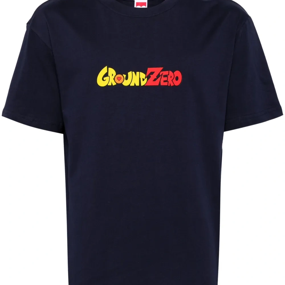 Футболка с логотипом