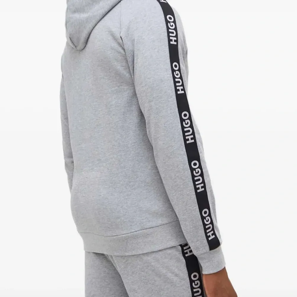 Худи с отделкой лентой