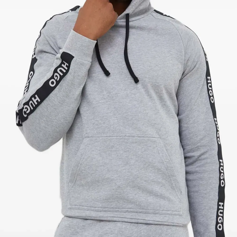 Худи с отделкой лентой