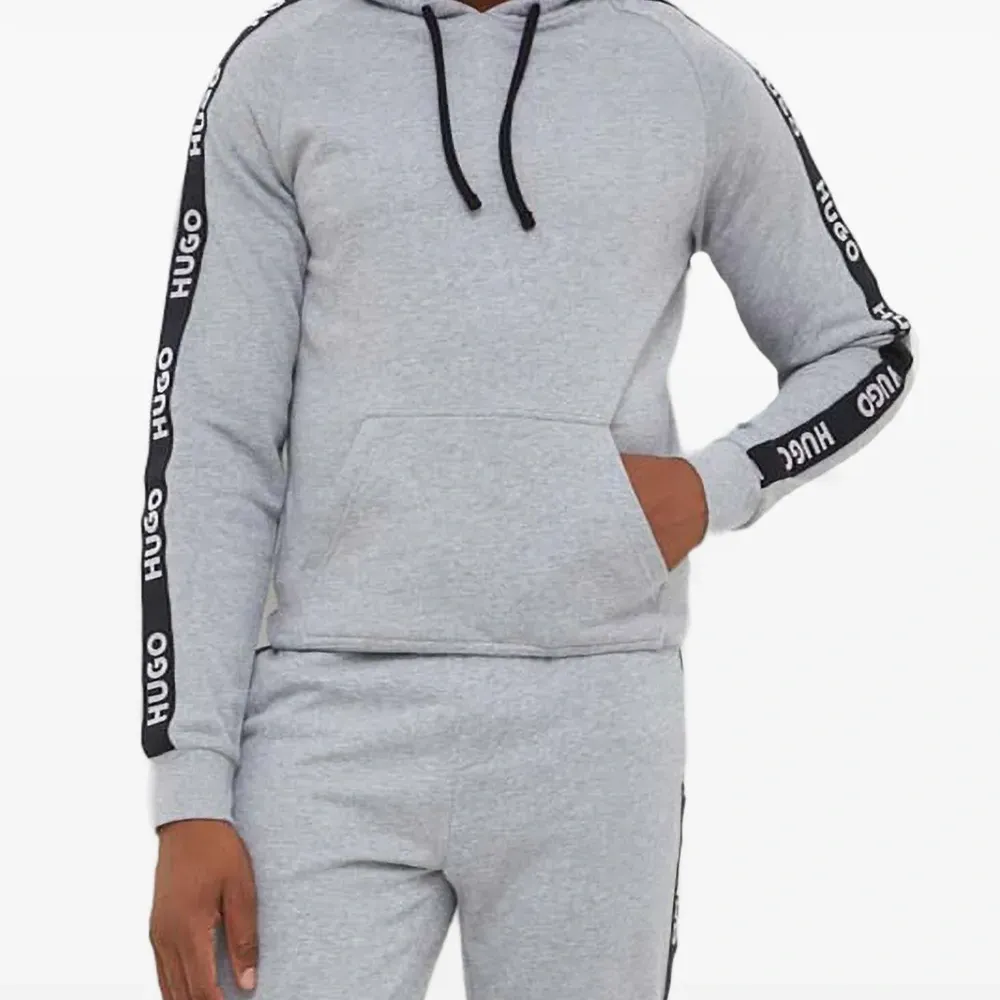 Худи с отделкой лентой