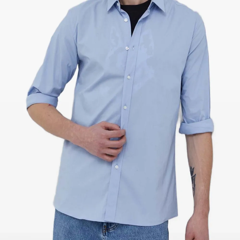 Рубашка на пуговицах