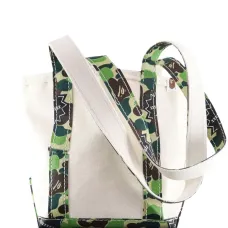 Сумка-тоут с камуфляжным принтом из коллаборации с BAPE