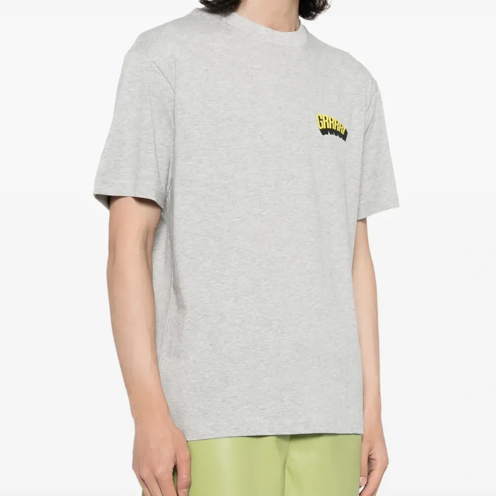 Футболка с надписью