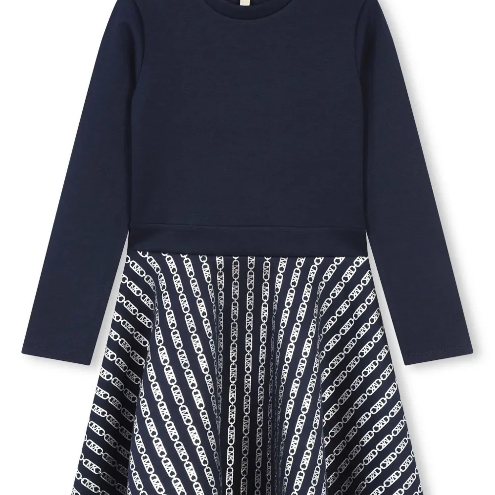 Расклешенное платье с монограммой