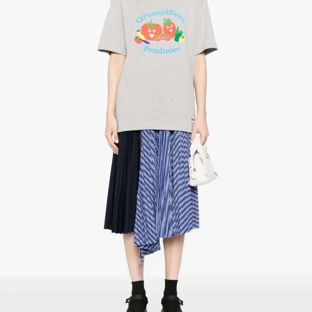 Футболка с графичным принтом