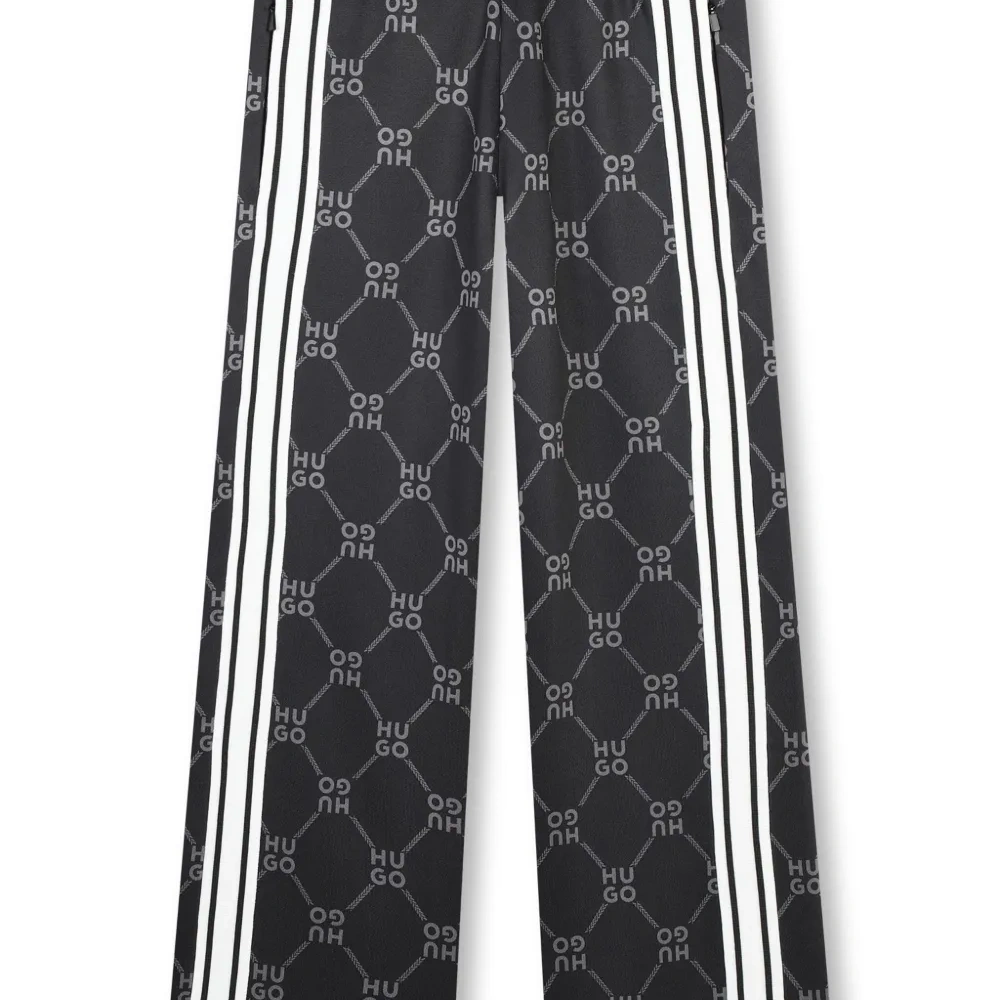 Спортивные брюки с логотипом