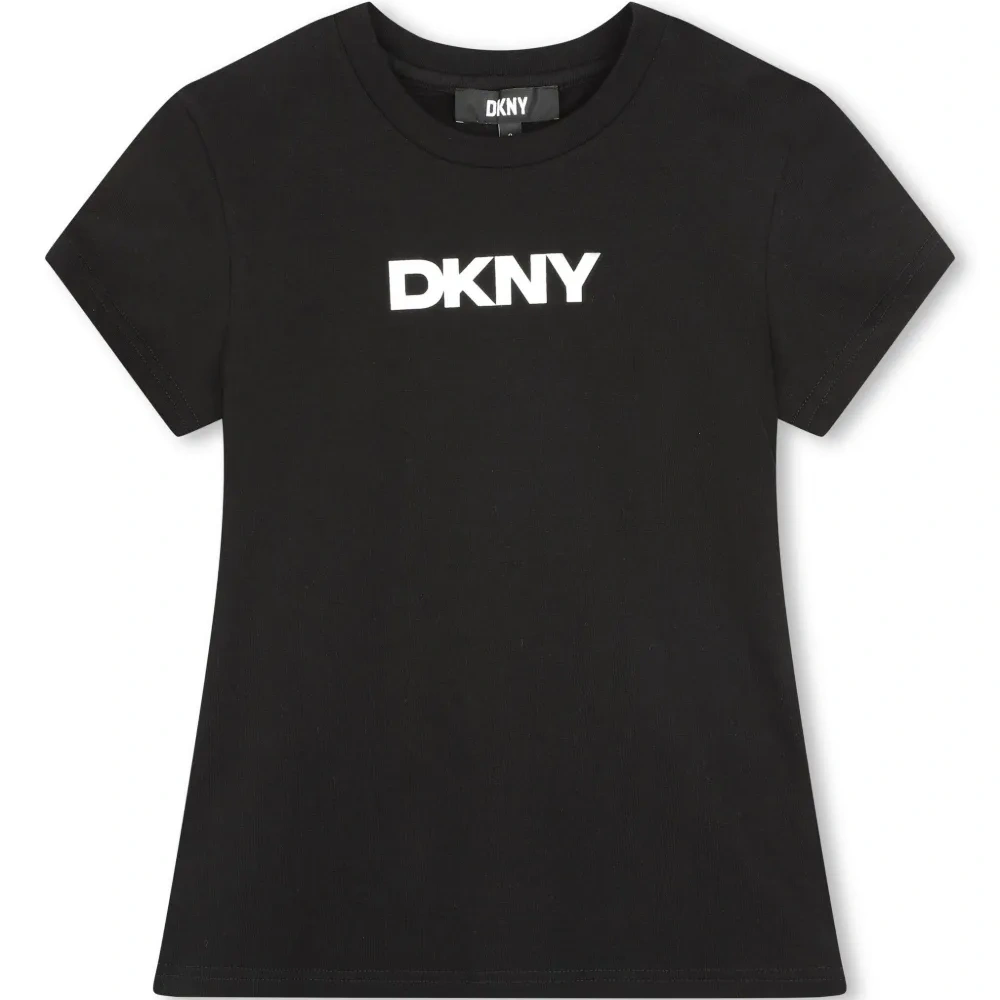 Футболка с логотипом