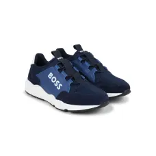 Кроссовки с логотипом