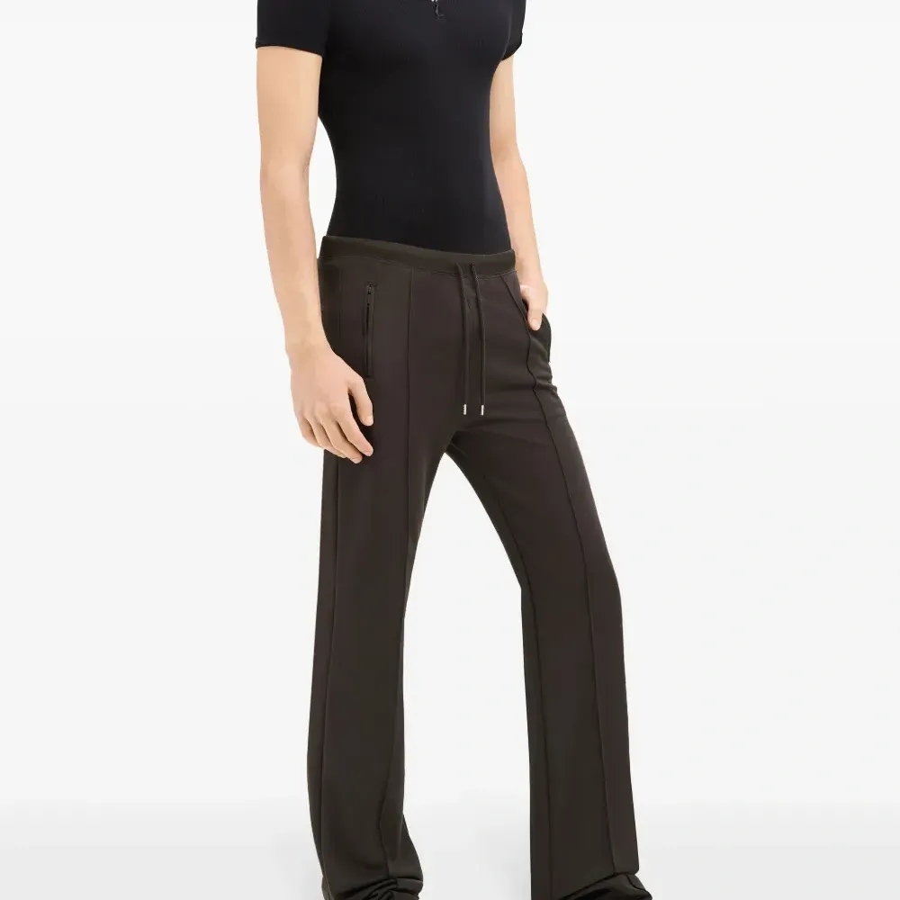 Спортивные брюки прямого кроя