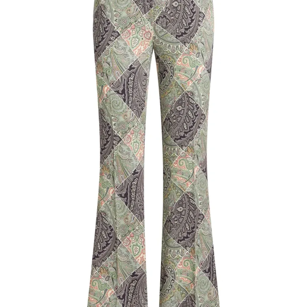 Расклешенные брюки с принтом