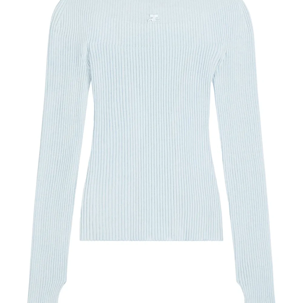 Джемпер с вышитым логотипом