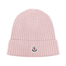 Шапка бини в рубчик с нашивкой-логотипом Шапка бини в рубчик с нашивкой-логотипом