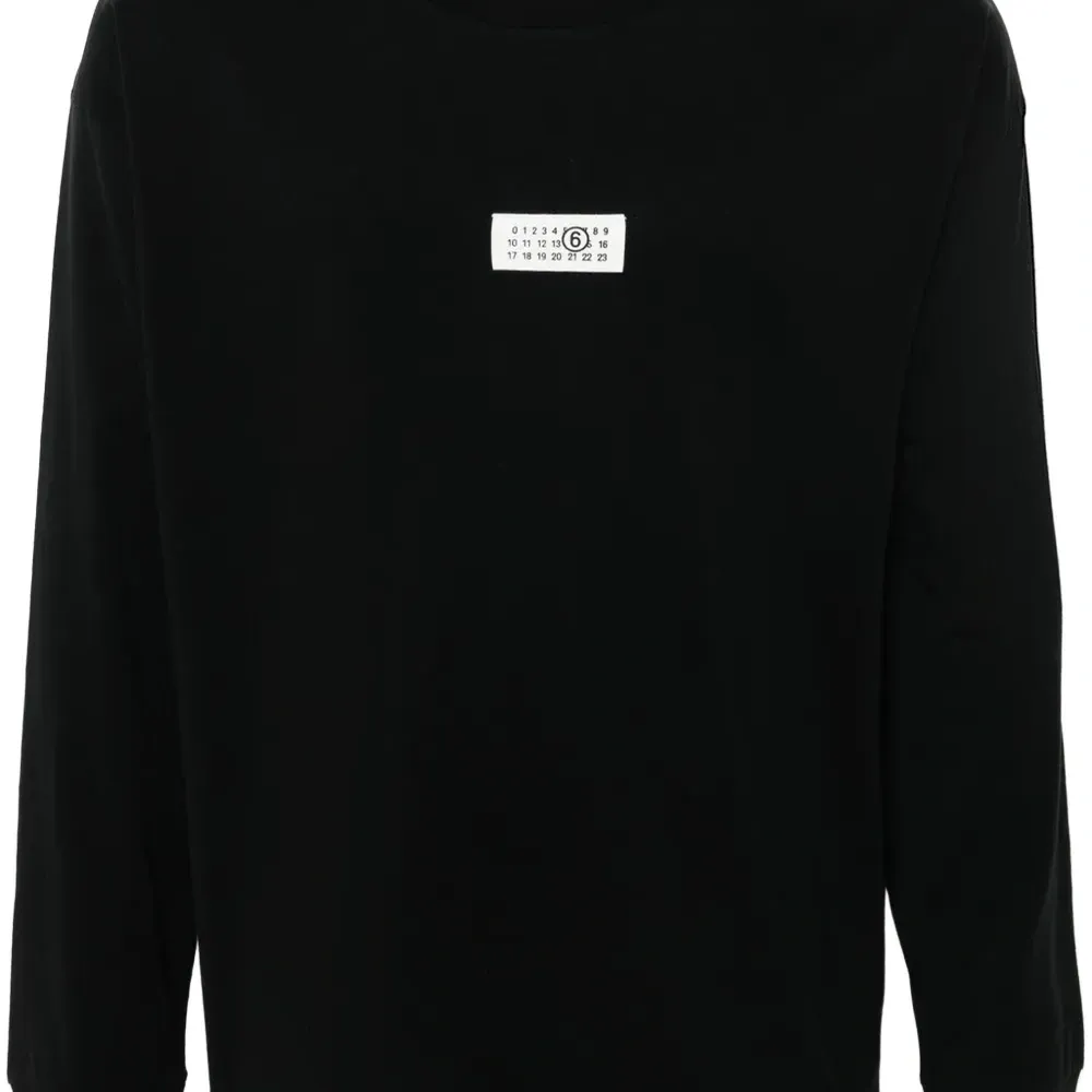 Футболка с длинными рукавами