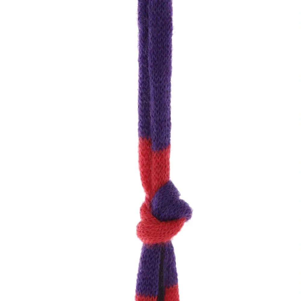 Шарф с шипами