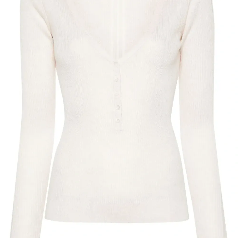 Топ тонкой вязки