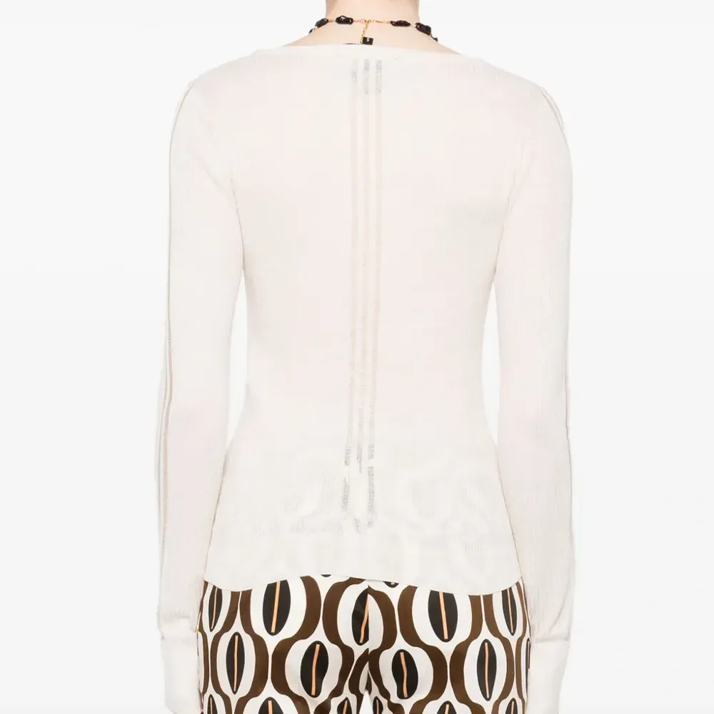 Топ тонкой вязки