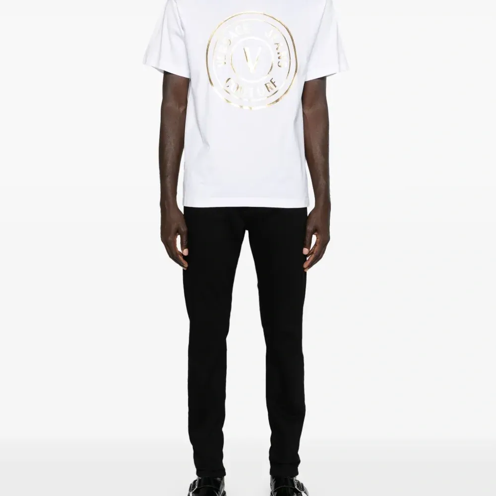 Футболка с логотипом Футболка с логотипом