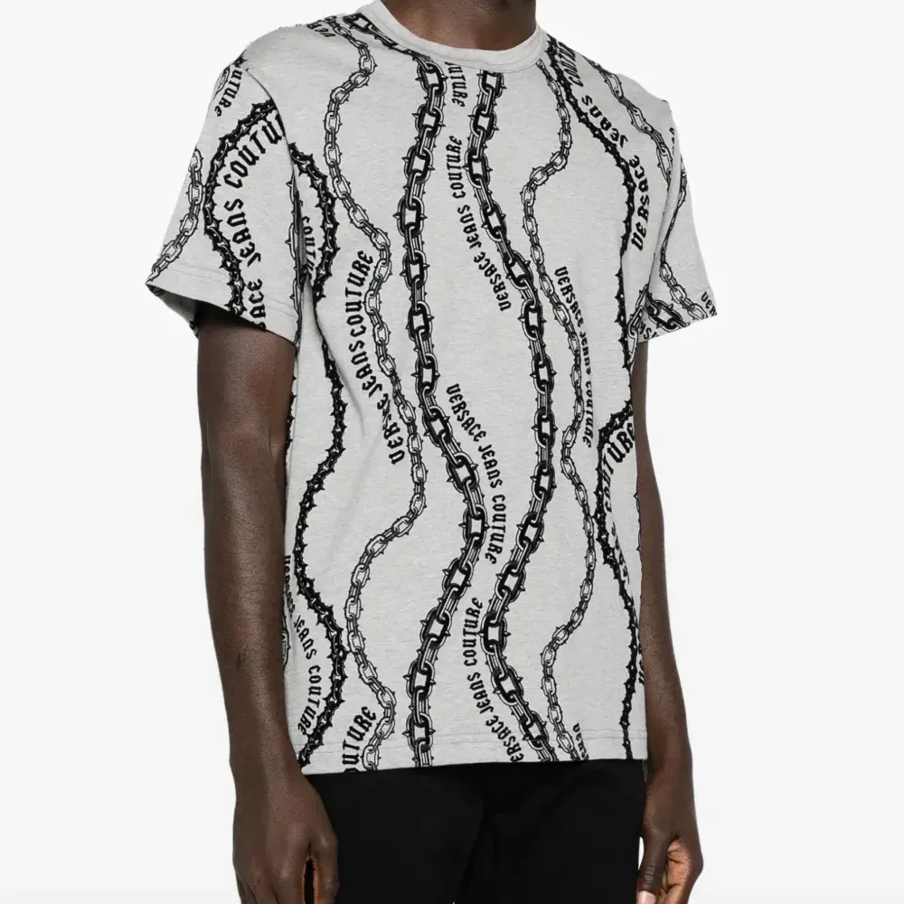 Футболка с принтом Футболка с принтом