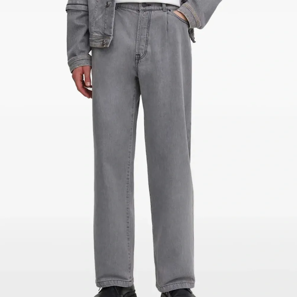 Джинсы Antonio со складками