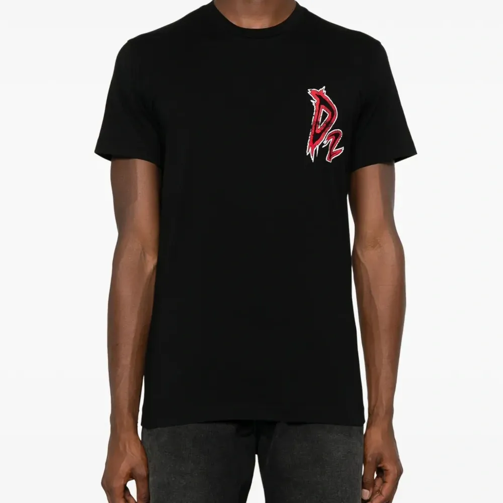 Футболка с логотипом