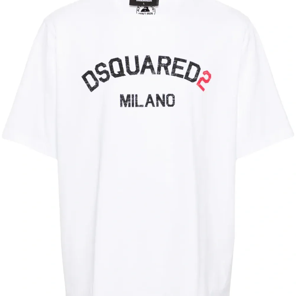 Футболка с логотипом