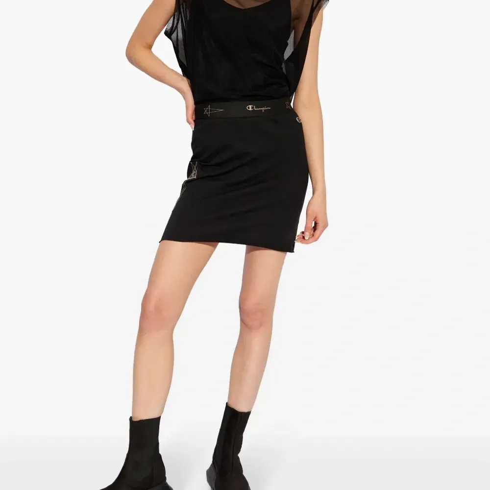 Сетчатый топ с вышитым логотипом