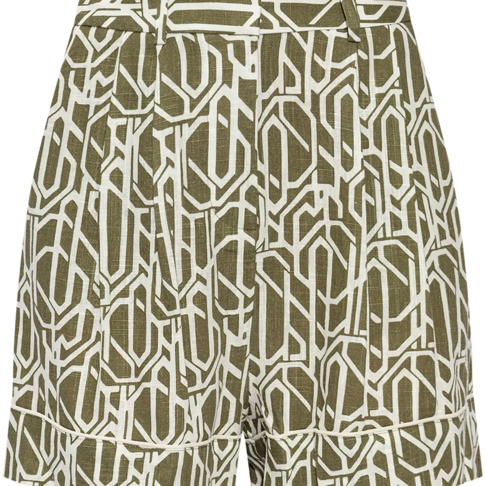 Льняные шорты с абстрактным узором