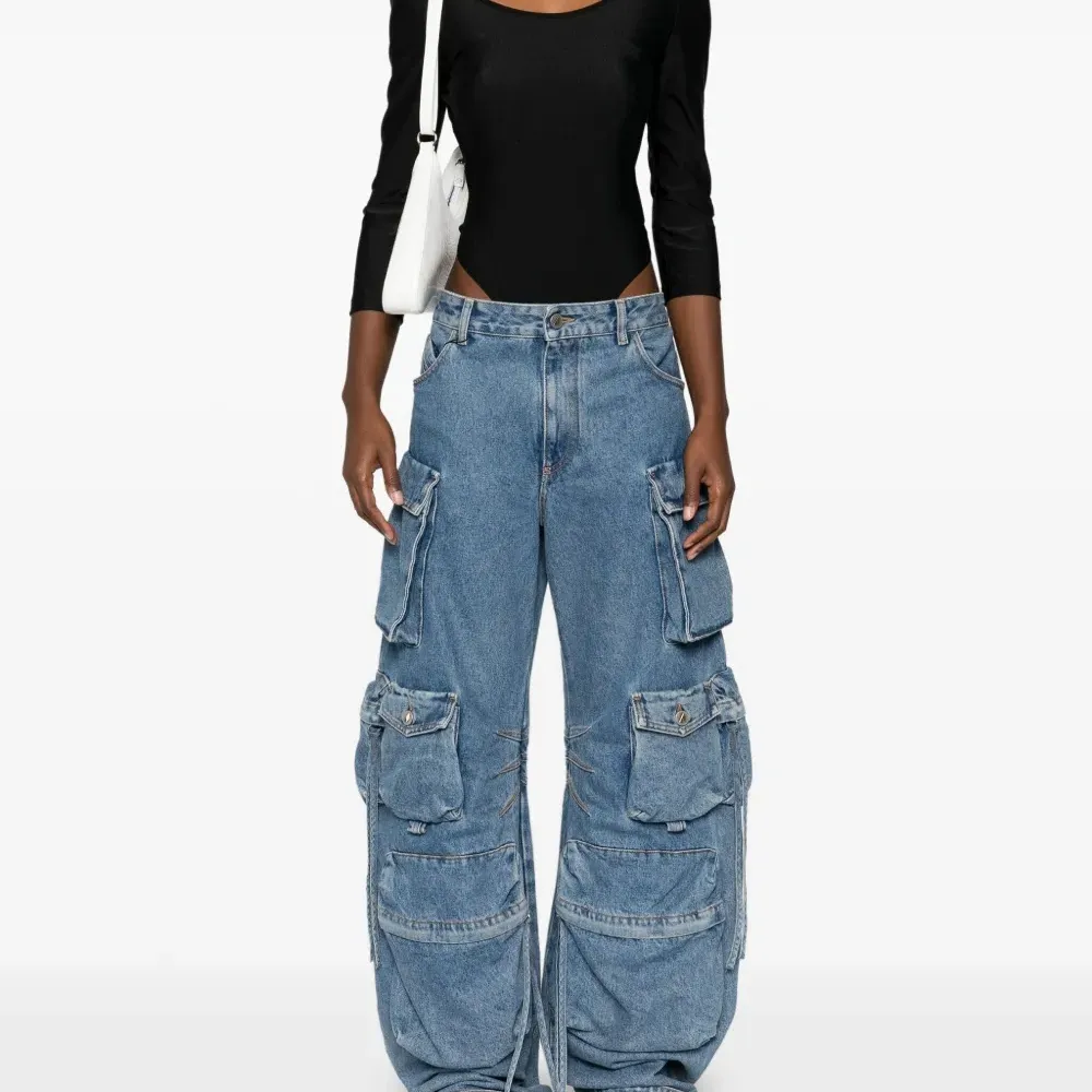 Атласное боди с открытой спиной