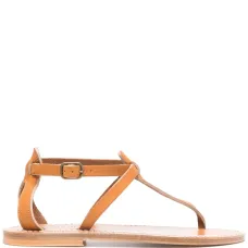 Сандалии на плоской подошве