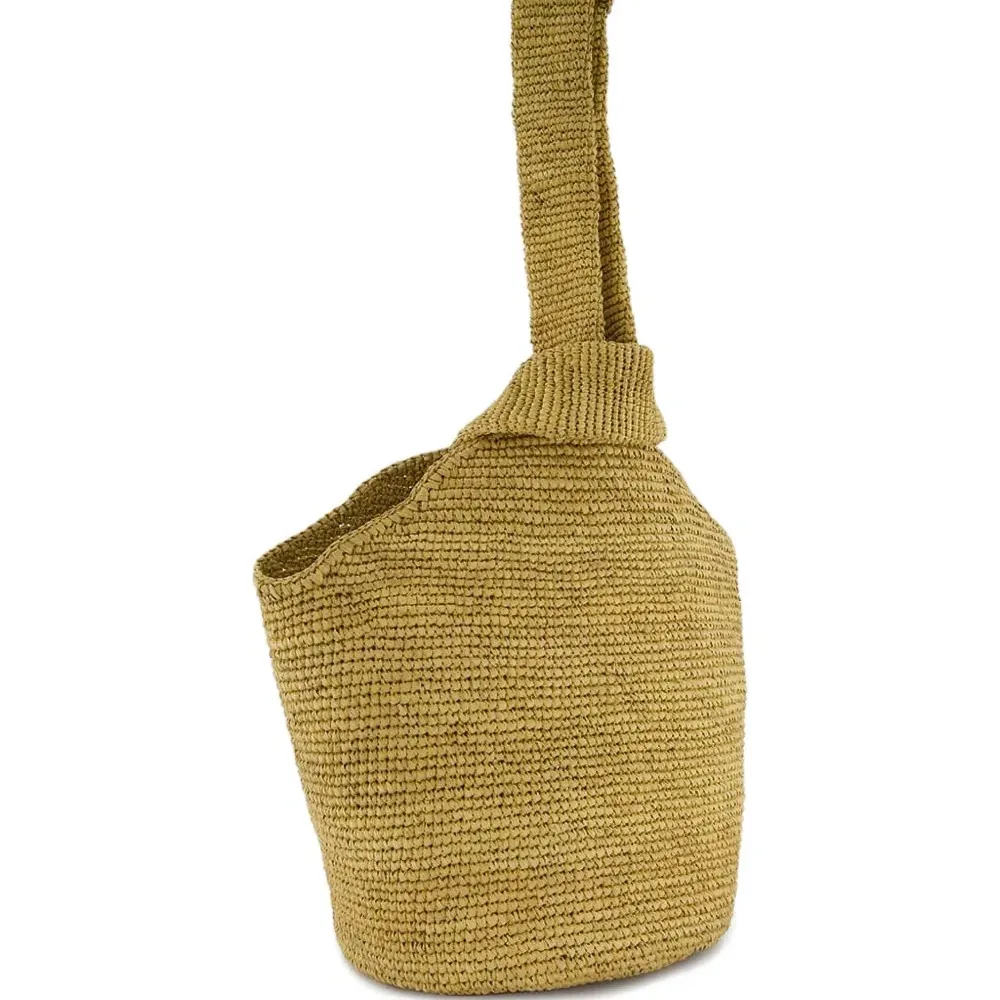 Соломенная сумка на плечо Соломенная сумка на плечо