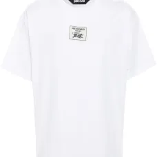 Футболка с нашивкой-логотипом