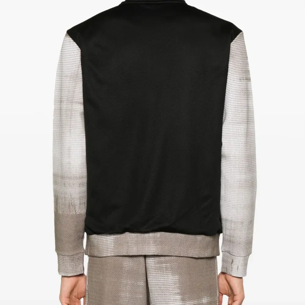 Спортивная куртка с абстрактным узором Спортивная куртка с абстрактным узором