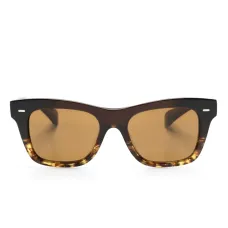 Солнцезащитные очки в квадратной оправе Солнцезащитные очки в квадратной оправе