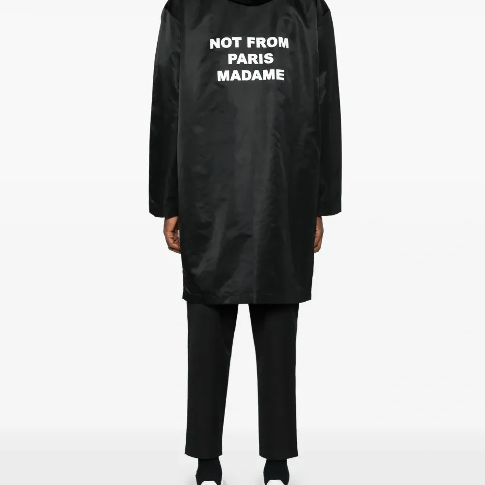 Парка на кнопках с капюшоном Парка на кнопках с капюшоном