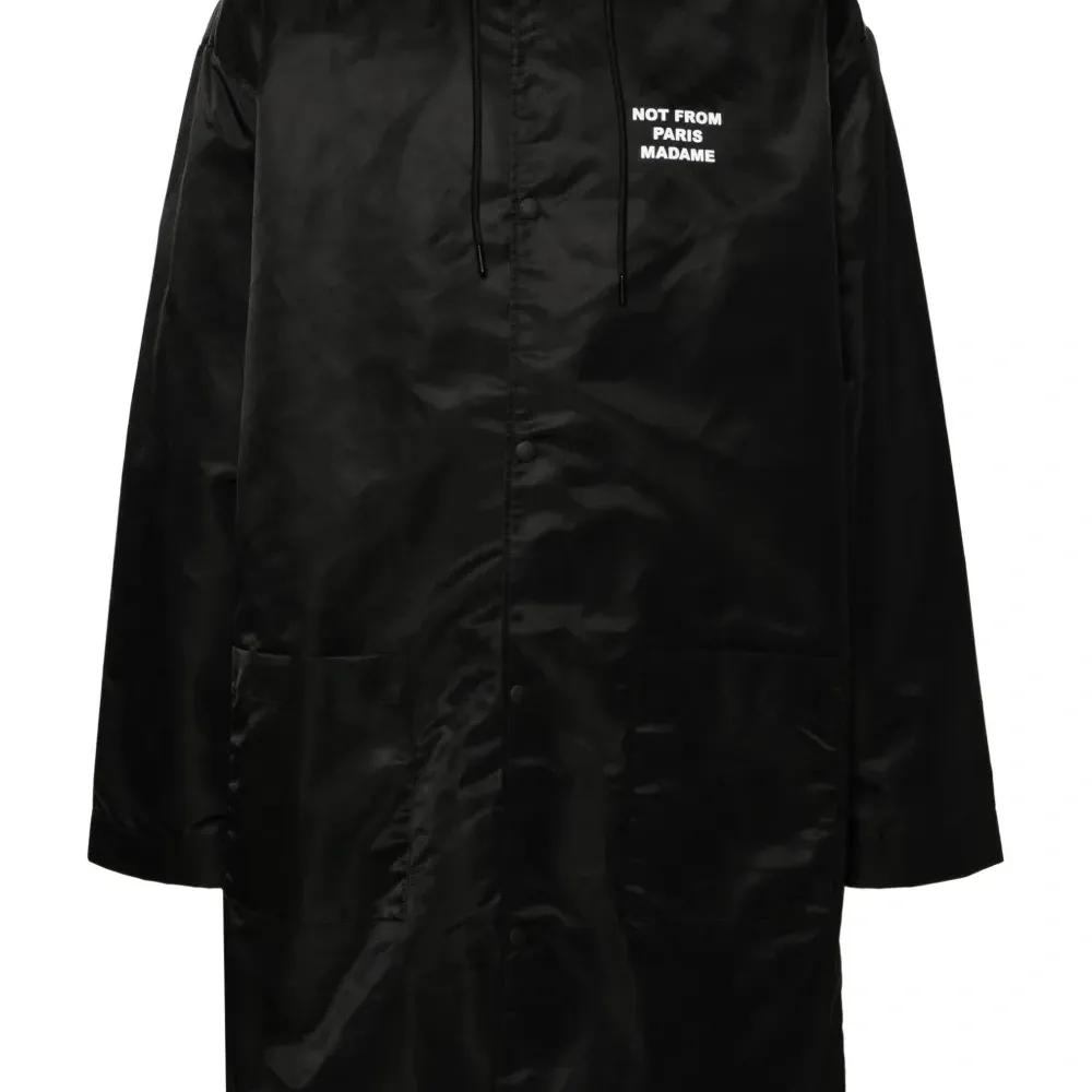 Парка на кнопках с капюшоном Парка на кнопках с капюшоном